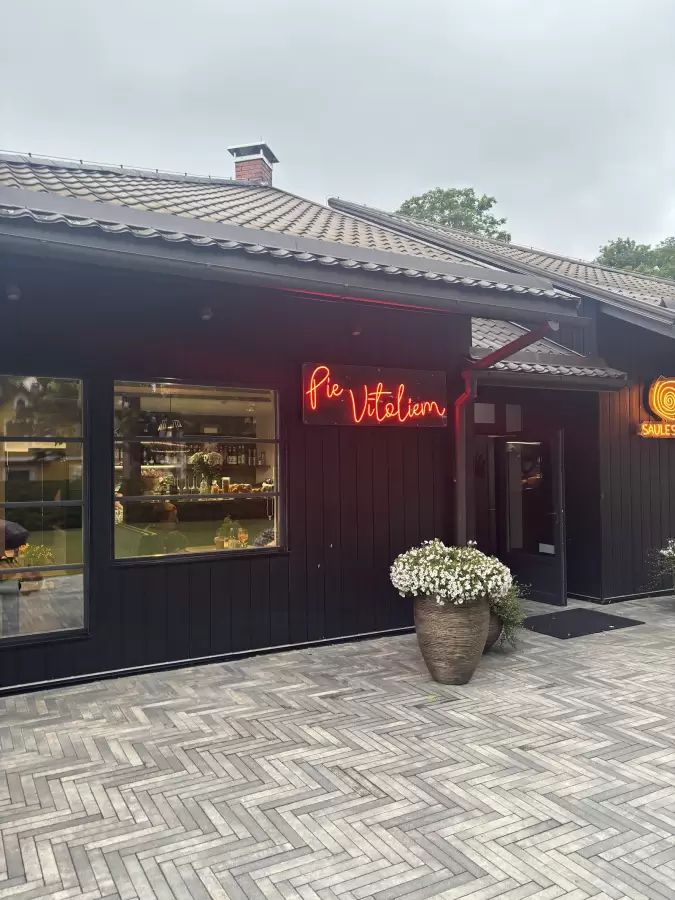 Pie Vītoliem