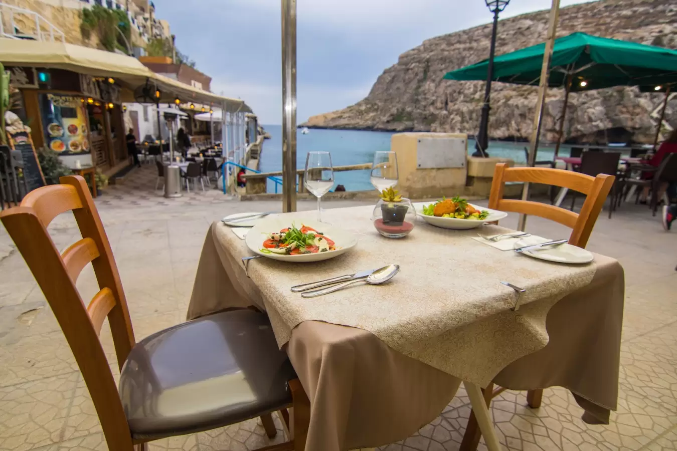 Zafiro Restaurant