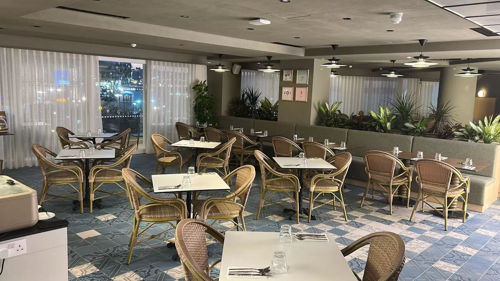 O'Luna Restaurant