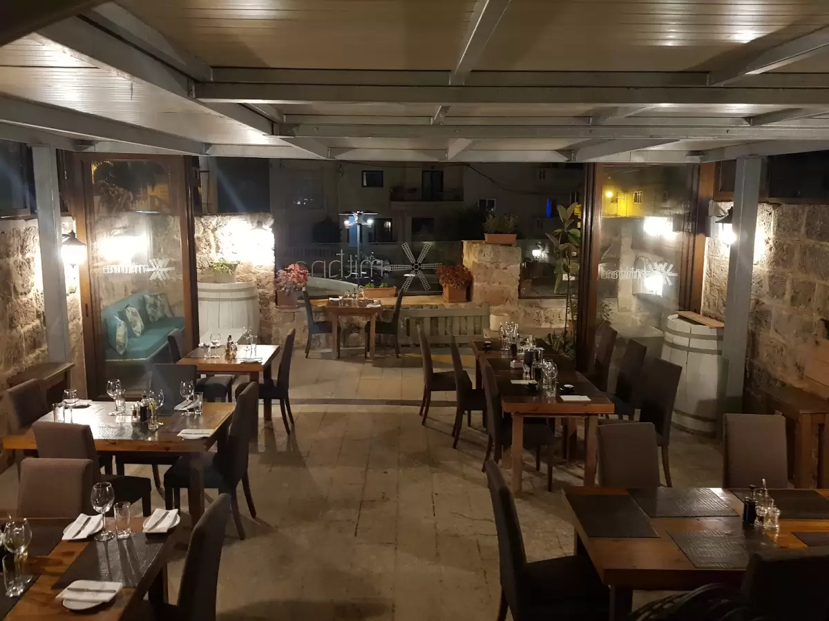 Mitħna
